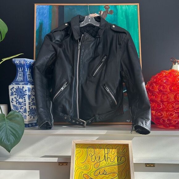 Vintage Black Leather Jacket - Picture 2 of 16